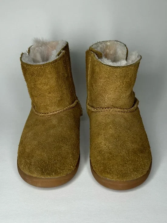 UGG Keelan II Toddler Chestnut Sheepskin Suede Winter Boots Sz 9 toddler