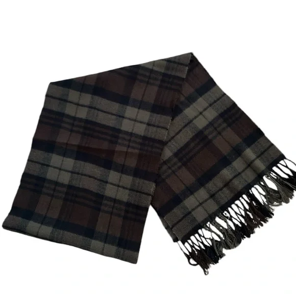 100% Cashmere Unisex Fringe Scarf  Size 63”‎ x 11.25”