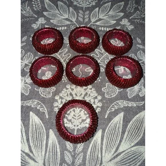 Set‎ of 7 Red Beaded Napkin Rings Festive Holiday Christmas Table Decor Metallic