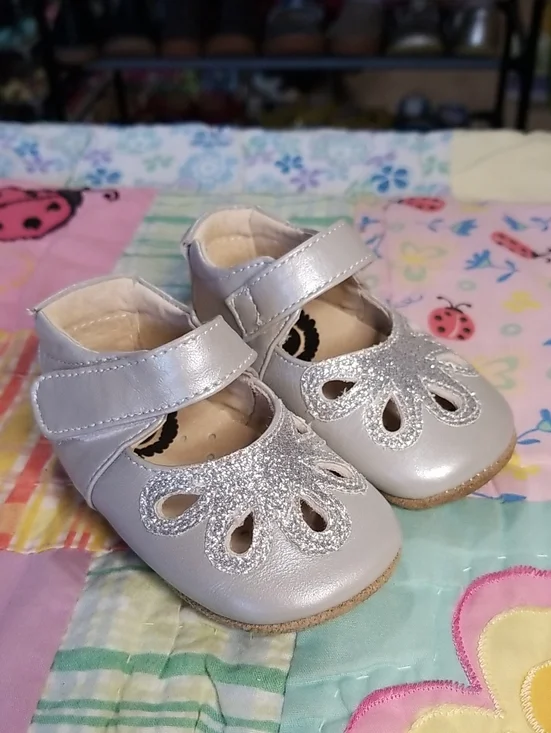 Livie & Luca Silver Leather Mary Jane With Silver Glitter 0-6 Month Petals