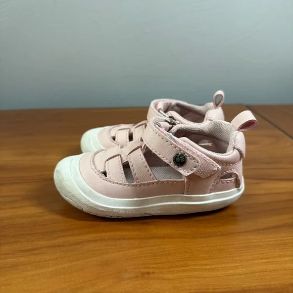 BearPaw‎ Girls Pink Strappy Shoe Sandal Closed Toe Light Pink Comfort T5