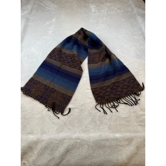 Striped Geometric Pattern Scarf Made in Italy Acrylic Blue Brown‎ Fringed