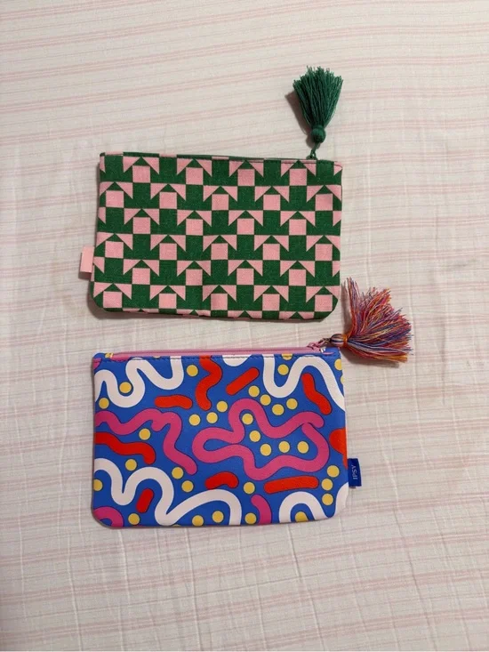Set of 2 Green & Pink Geometric Tassel Pouch