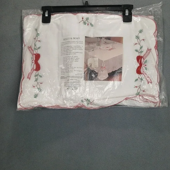 Vintage B.M‎ Jabara Holly & Bows 9 Pc Table Set Embroidered Runner Mats Napkins