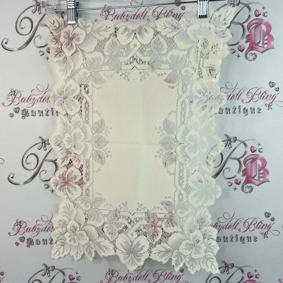 Heritage Lace table cloth placemat white Cream Floral Overlay brand new tags