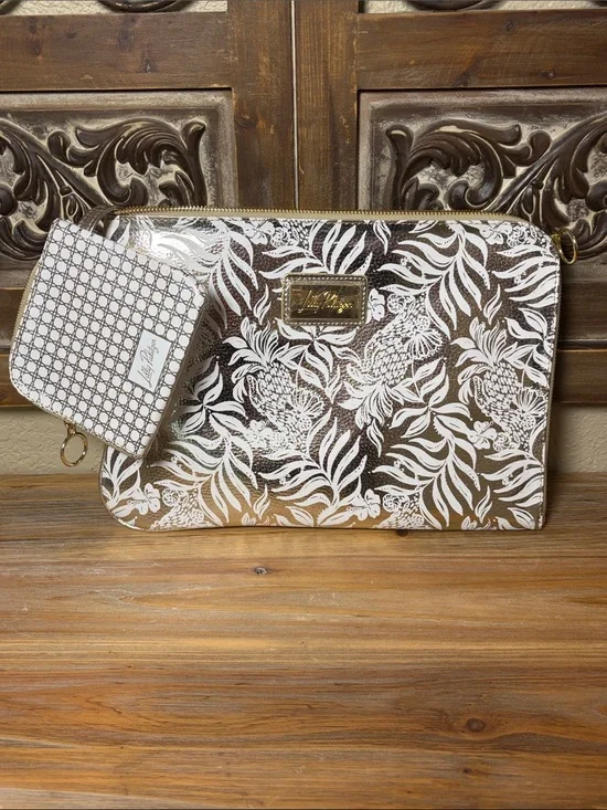Lilly Pulitzer Padded Tech Sleeve with Small Zip Pouch in Gold Bon Vivants NWOT