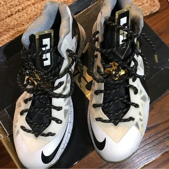 👟NIKE BASKETBALL LEBRON X P.S. Elite+ Sneakers