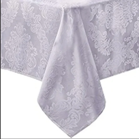 Elegant lavender Damask Tablecloth