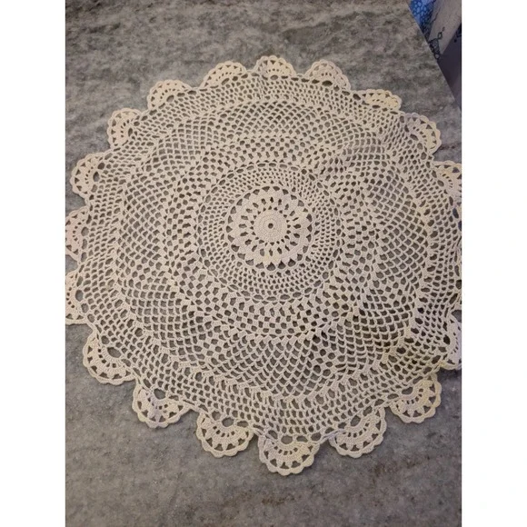 Vintage Cotton Round Table Topper Doilie‎ 13