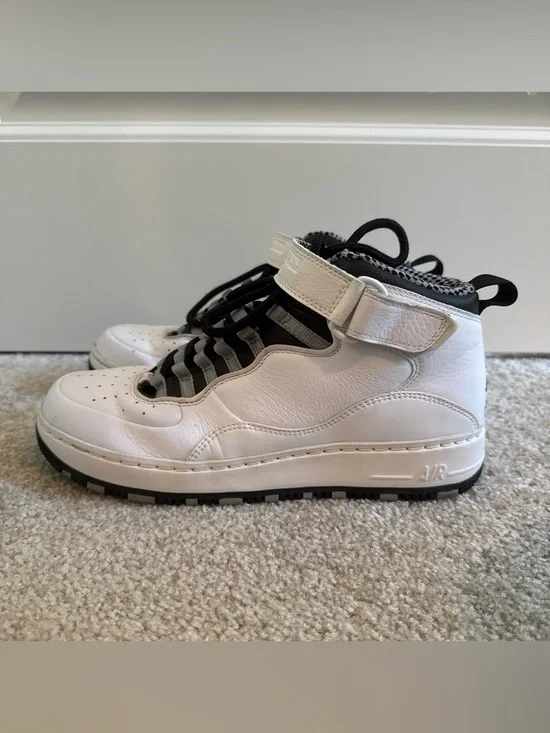 Nike Air Jordan Fusion Men’s White High-Top Sneakers with Lace-Up and Strap