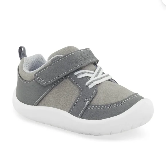 Munchkin by Stride Rite Miller Baby Casual Sneaker