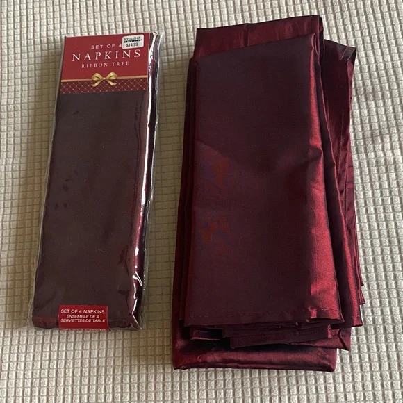 8 Bed Bath & Beyond Rich Burgundy Red Napkins