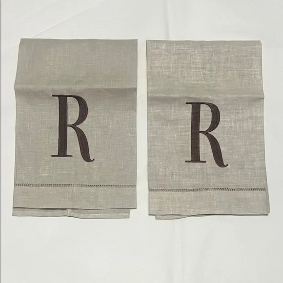 Monogrammed Mudpie Linen Tea Towels with 'R'