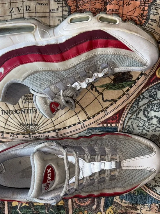 Nike Air Max 95 Sneakers - White & Red