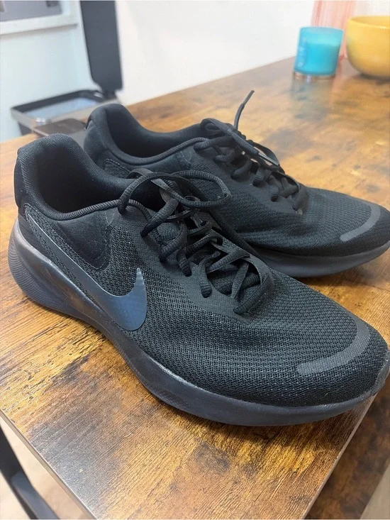 Nike Men's Black Mesh Running Shoes