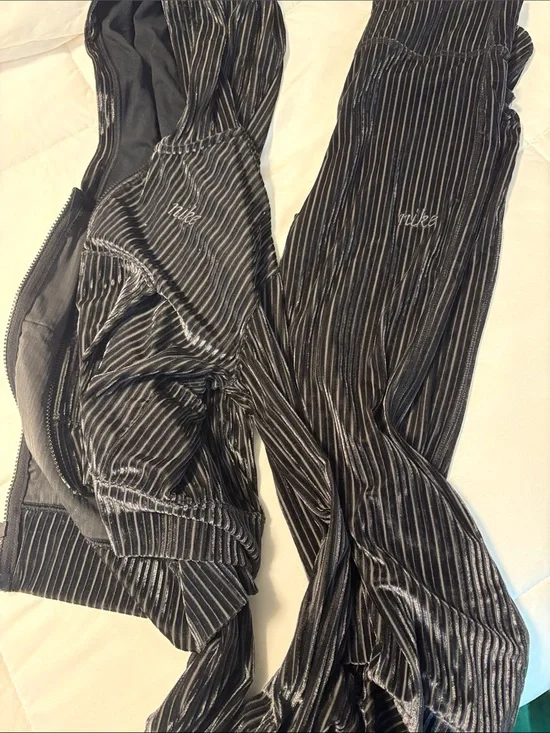 Nike Men’s Black Velour Pinstripe Corduroy Pants