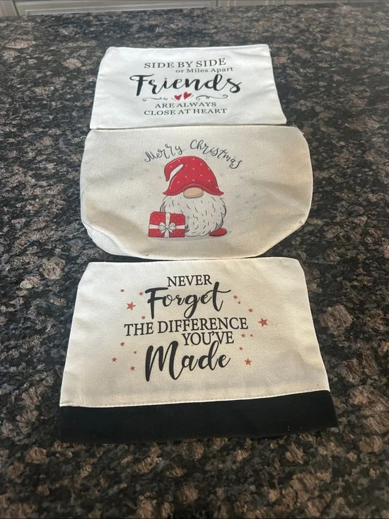 ASSORTED CANVAS MAKEUP BAGS LOT OF 3 NWOT