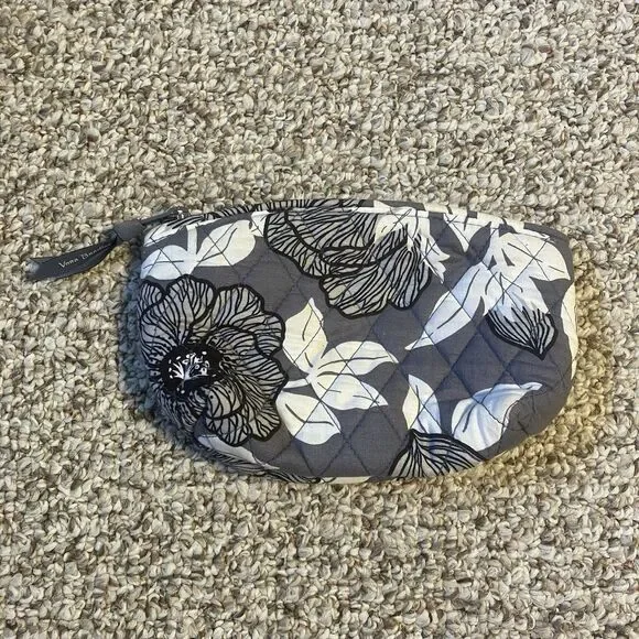Vera Bradley Moon Shadow Cosmetic Bag Travel Gray White Quilted Zip Plastic Line