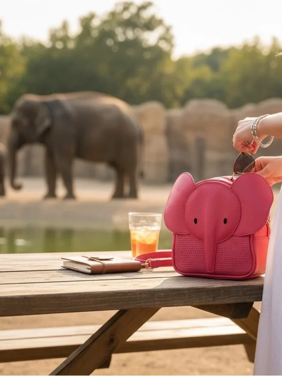 Bath & Bodyworks adorable elephant cosmetics bag