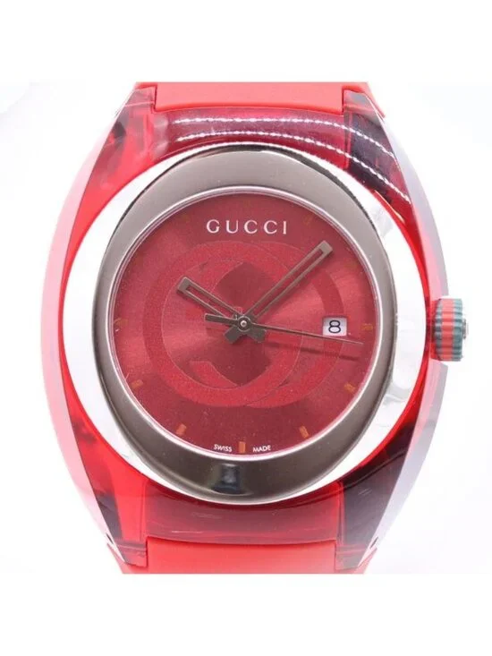Gucci Sync 137.1 Quartz Date Red Dial Watch