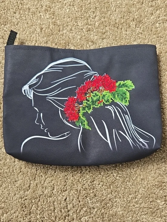 Hand Beaded Black Women's Floral Beaded Cosmetic Pouch