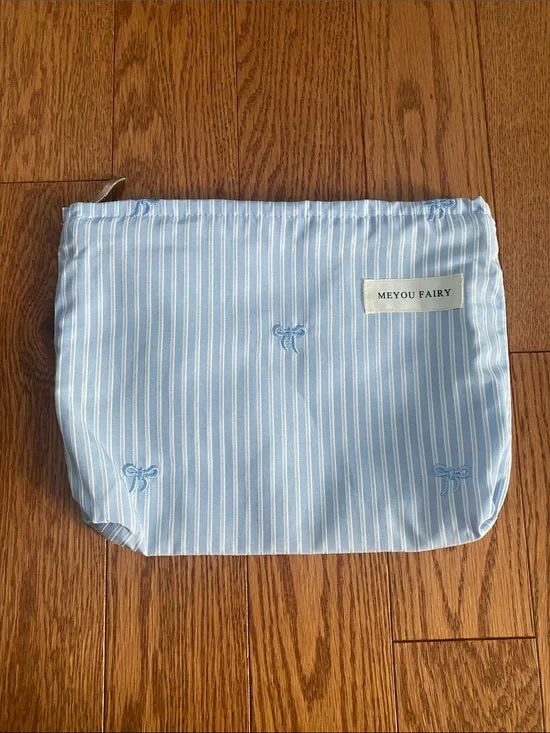 SHEIN Light Blue Striped Bow Embroidered Cosmetic Pouch