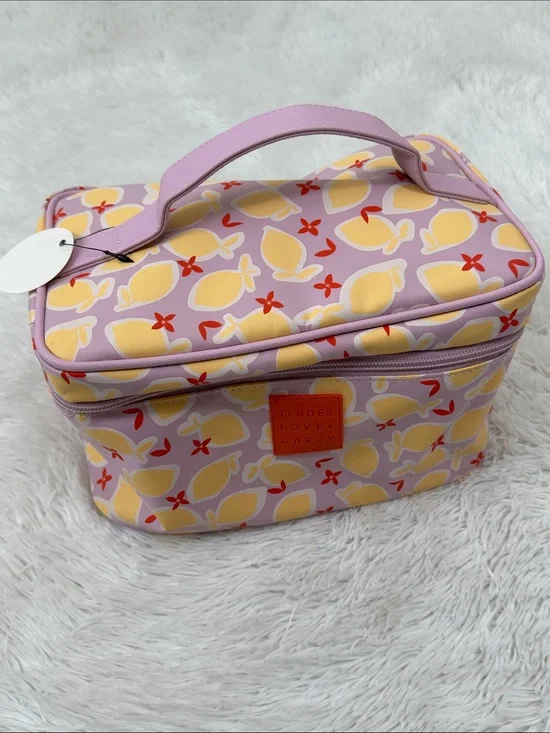 ❤️ NWT Tender Love + Carry Makeup Bag