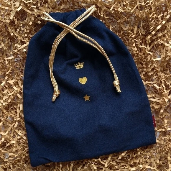 ipsy Gold Crown Heart Star Royal Blue Velvet Glam Bag Plus November 2021