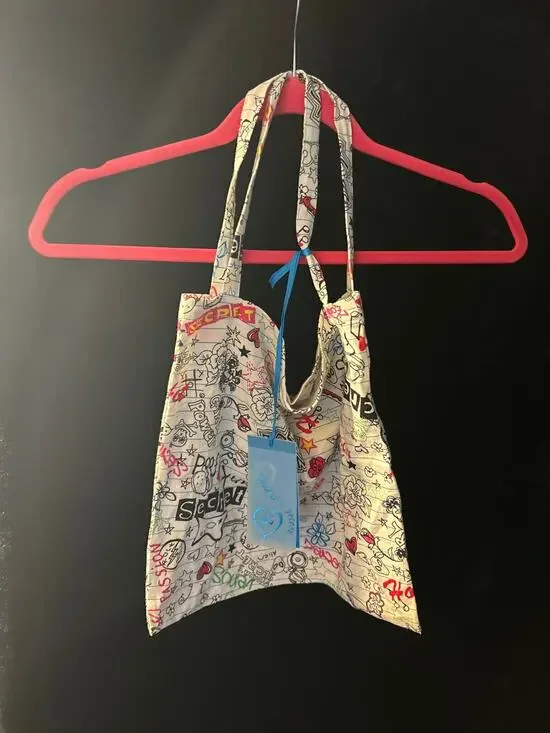 Victoria's Secret‎ PINK Tote Bag Multicolor Graffiti  Bag