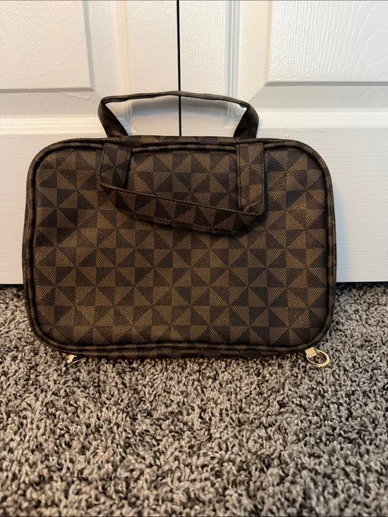 Travel Toiletry Bag with Hanger