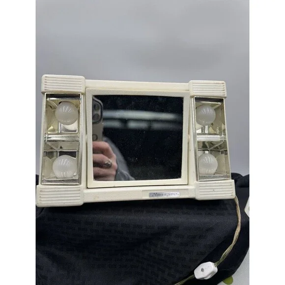 VTG Underwriters Laboratories Cosmetic Lighted Makeup Mirror Travel Case Vanity