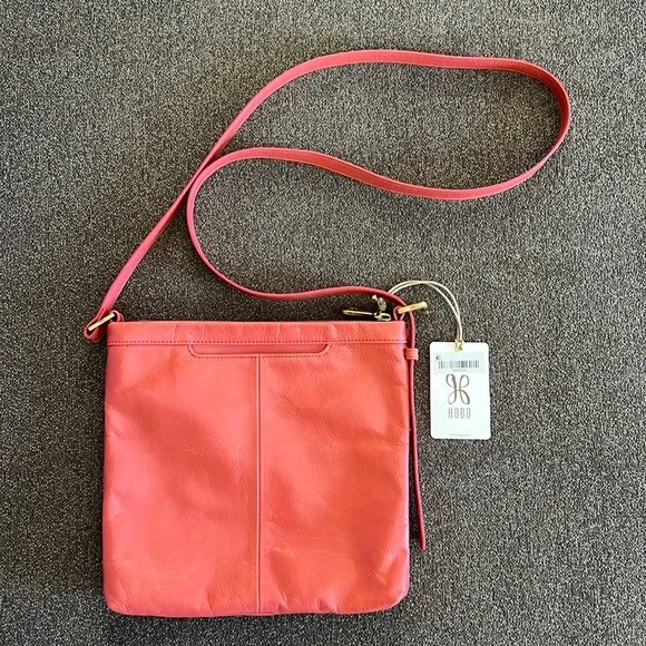 HOBO Drifter Crossbody Bag color Tea Rose NWT retired rare.