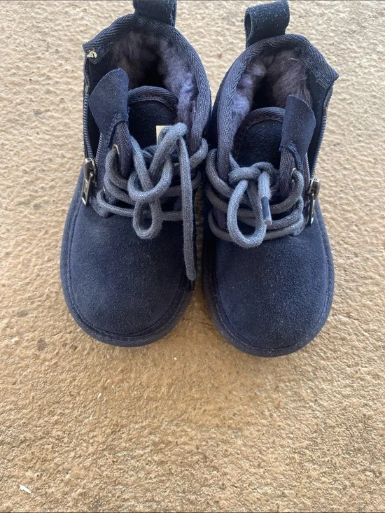 UGG Kids Navy Suede Lace-Up Boots with Faux Fur Collar