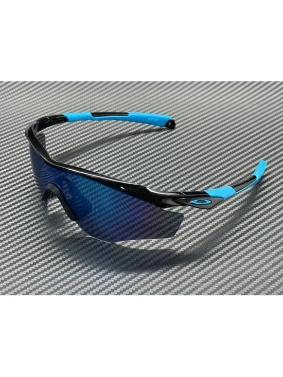New Oakley Men Polished Black Sunglasses 62-21-121