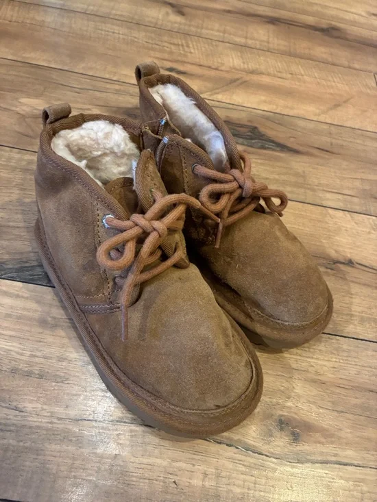 UGG Neumel II boots Lace-Up with Zipper Shearling-Lined Ankle Boots - Brown