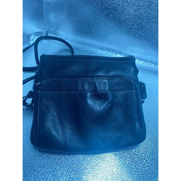 Stone Mountain Black Pebbled Leather Crossbody Organizer Purse Contrast Stitch