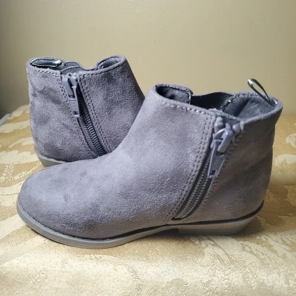Old Navy Size 7 Fringe Ankle Boots Kids Grey Faux Suede Side Zip‎ Booties Boho