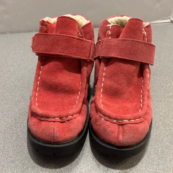 Pediped Jackie Fuchsia girl's‎ boots. SZ 2.5/3 Fleece lined Velcro closure
