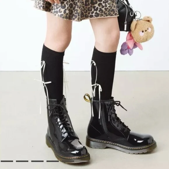 Dr. Martens Youth 1460 Patent Leather Lace Up Chunky‎ Boots Classic Emo