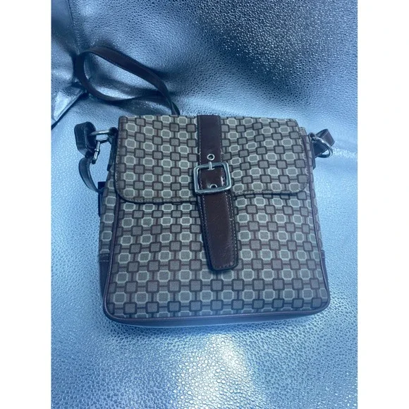 Vintage Geometric Link Print Crossbody Bag Brown Tan Faux Leather Buckle Flap