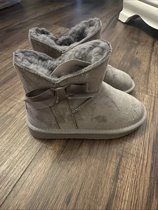 PAWZ Gray Faux-Suede Kids Boot with Bow Trim