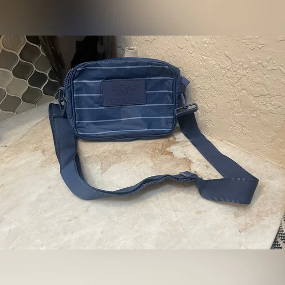 ALOHAS Navy Blue Crossbody Bag