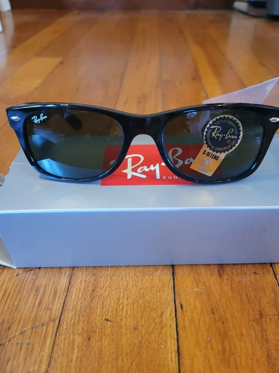 Ray-Ban Black Classic Wayfarer Sunglasses
