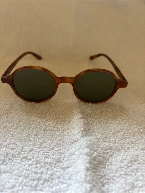 L.G.R Sunglasses REUNION  46 22  Round  Tortoiseshell Green G15 Lens