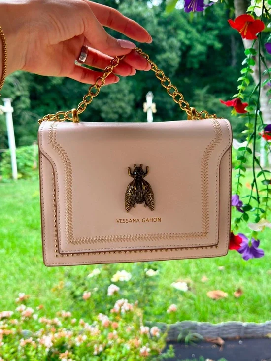 Vessana Gahon Cream Leather Top-Handle Shoulder Bag with Gold Chain