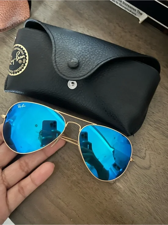 Ray-Ban Men’s Aviator Sunglasses - Gold Frame with Blue Mirror Lenses