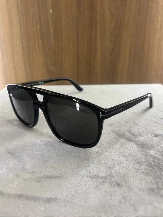 Tom Ford Brianna-02 TF1338-N 01A Black Sunglasses 58-17-140 New