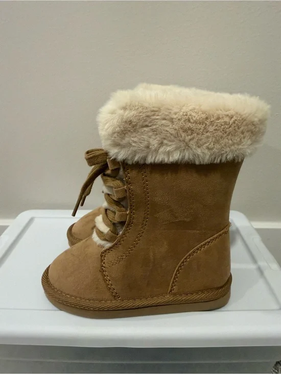 Old Navy Tan Faux Suede Fur Trim Lace Up Toddler Boots