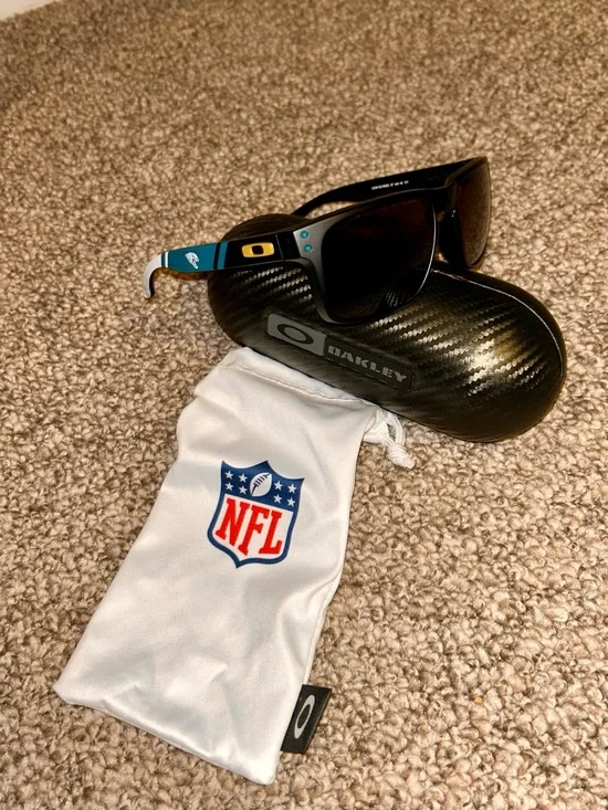 Oakley Jacksonville Jaguars Holbrook Sunglasses OO9102 Prizm Black NFL