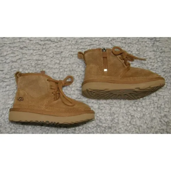 UGG NUEMEL II Toddler Unisex Sz 8 Brown Suede Wool Fur Lined Side Zip Boots